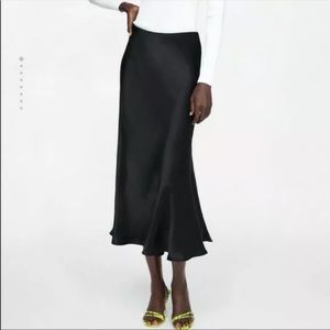Zara Satin Skirt Black Size XS